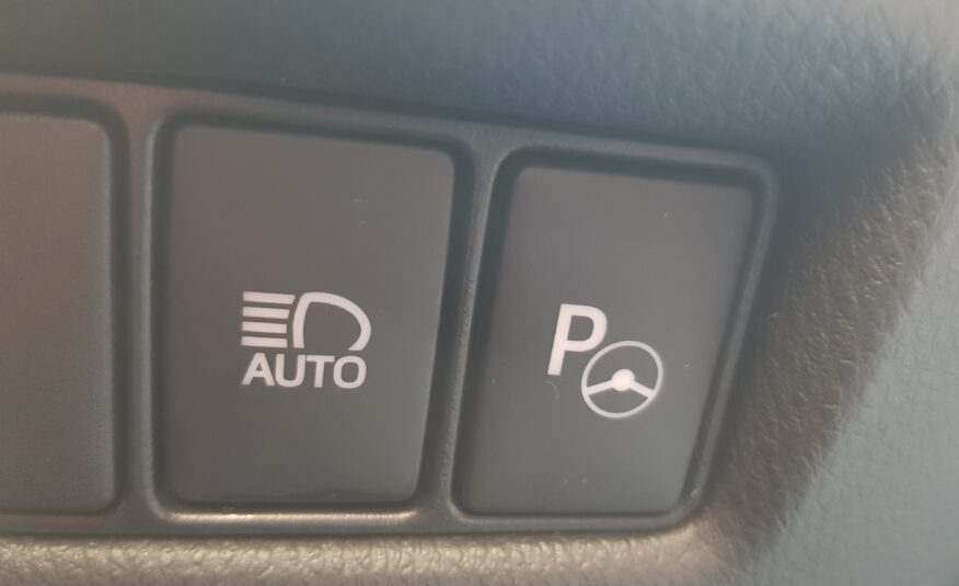 TOYOTA chr advance