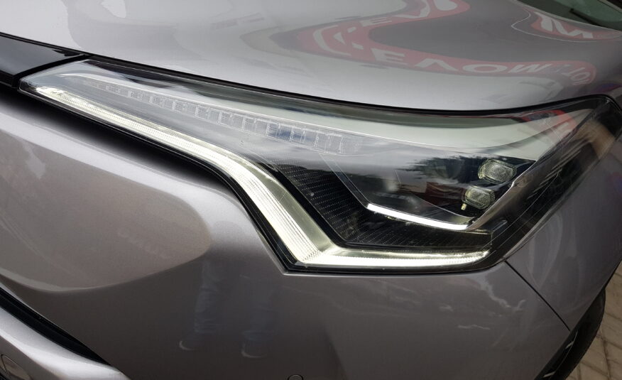 TOYOTA chr advance