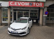 TOYOTA auris touring hibrido