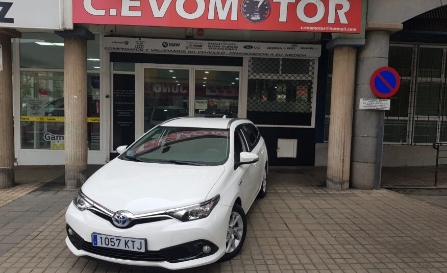 TOYOTA auris touring hibrido