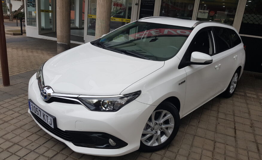 TOYOTA auris touring hibrido