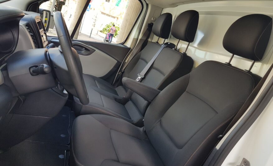 RENAULT trafic comercial