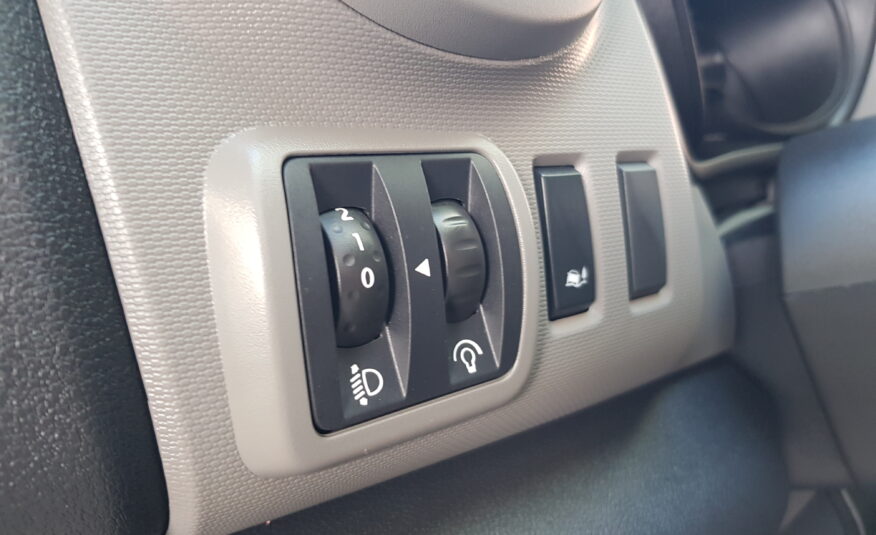 RENAULT trafic comercial