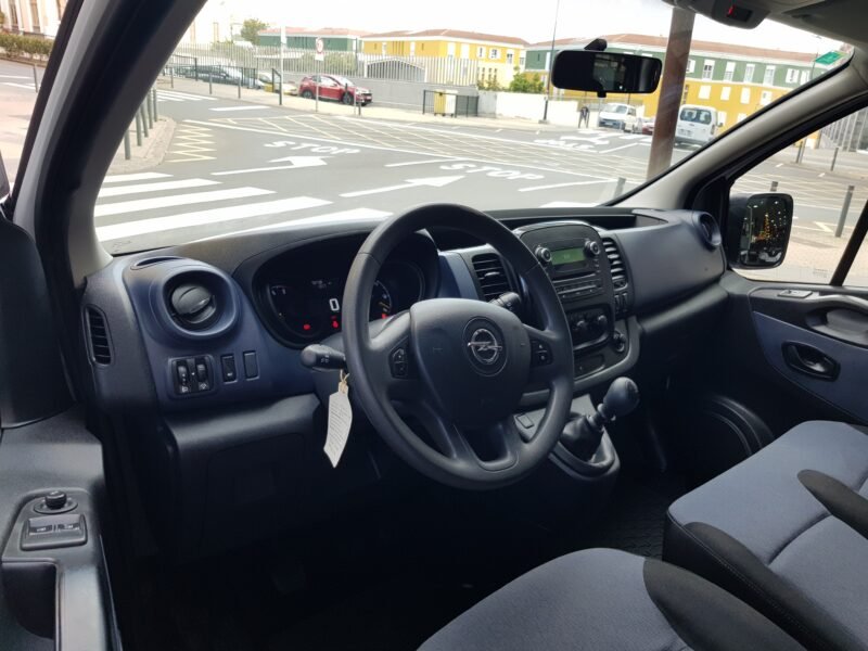 OPEL Vivaro combi