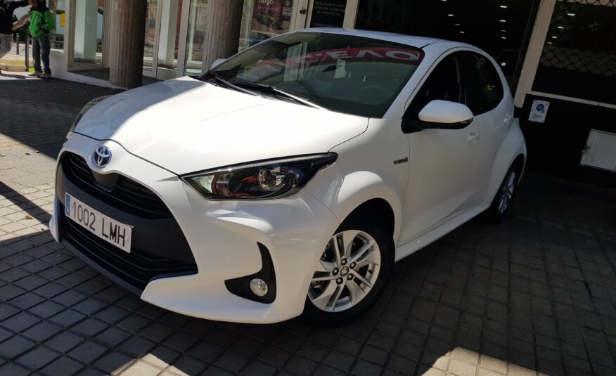 TOYOTA Yaris hibrido