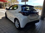 TOYOTA Yaris hibrido