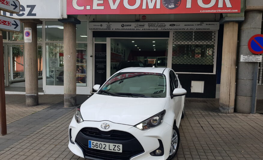 TOYOTA Yaris sdtion