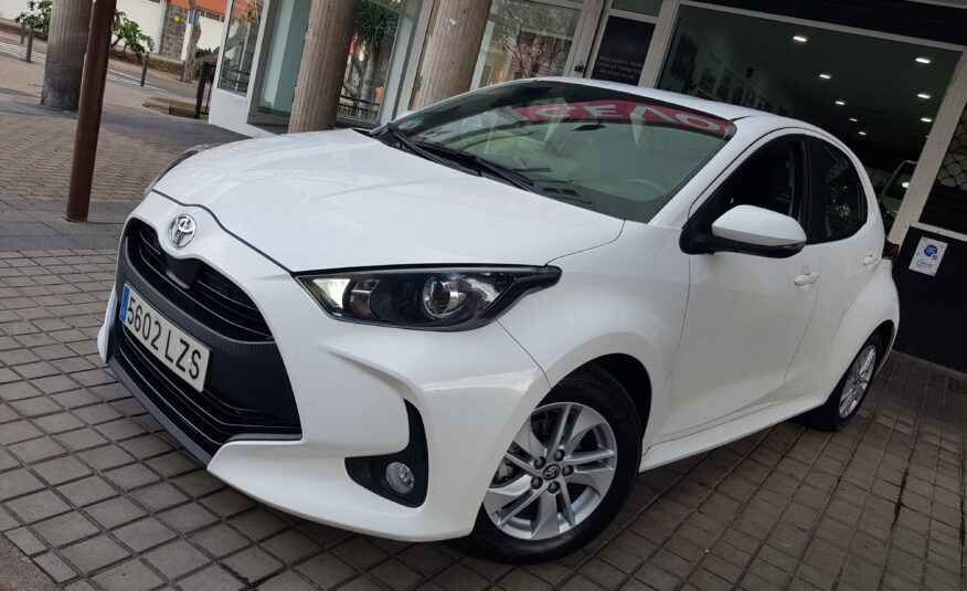 TOYOTA Yaris sdtion