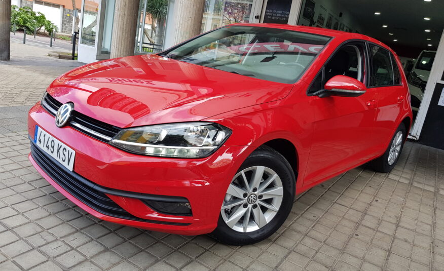 VOLKSWAGEN Golf Business