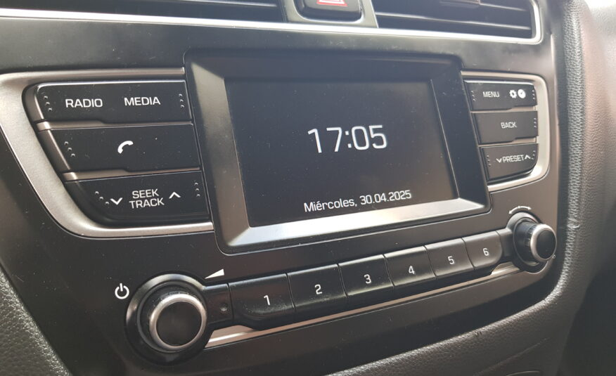 HYUNDAI i20 essence