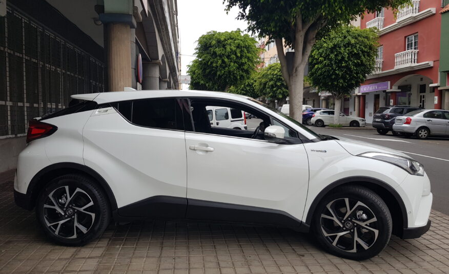 TOYOTA chr advance