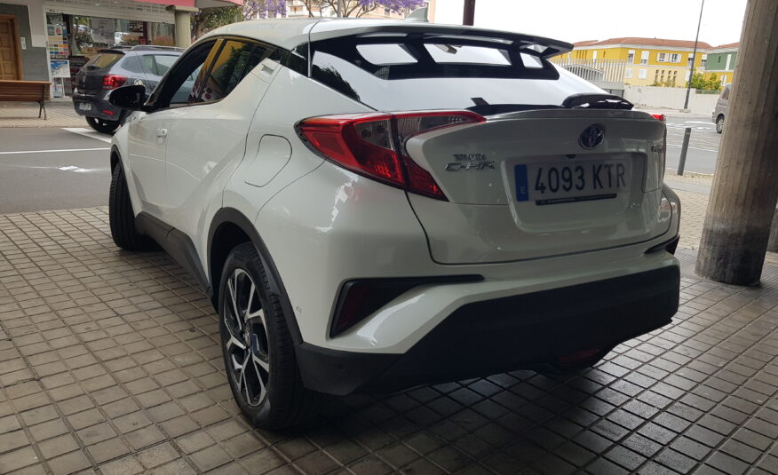 TOYOTA chr advance