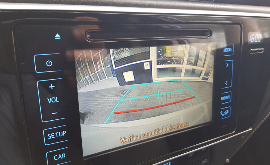 TOYOTA Auris advance