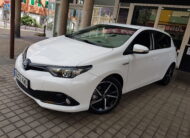 TOYOTA Auris advance