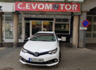 TOYOTA Auris advance