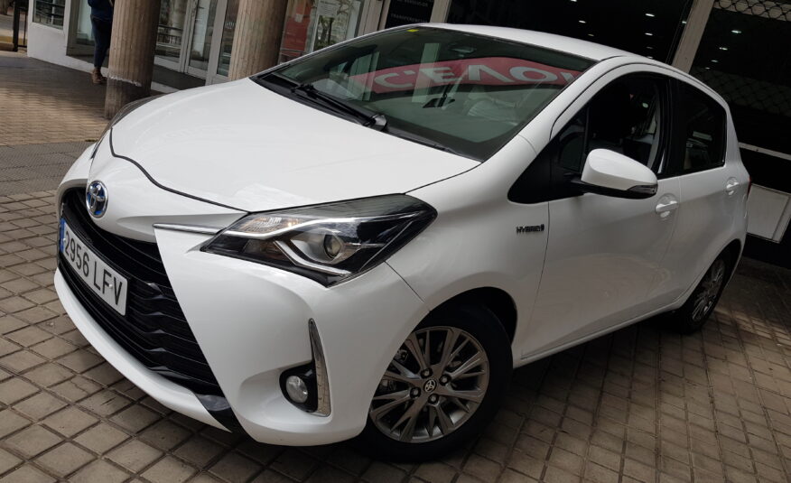 TOYOTA Yaris Business