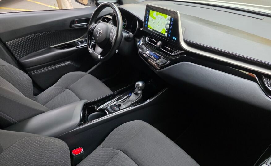 TOYOTA chr advance