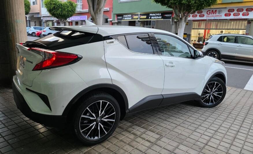 TOYOTA chr avance pack plus