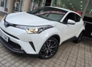 TOYOTA chr avance pack plus