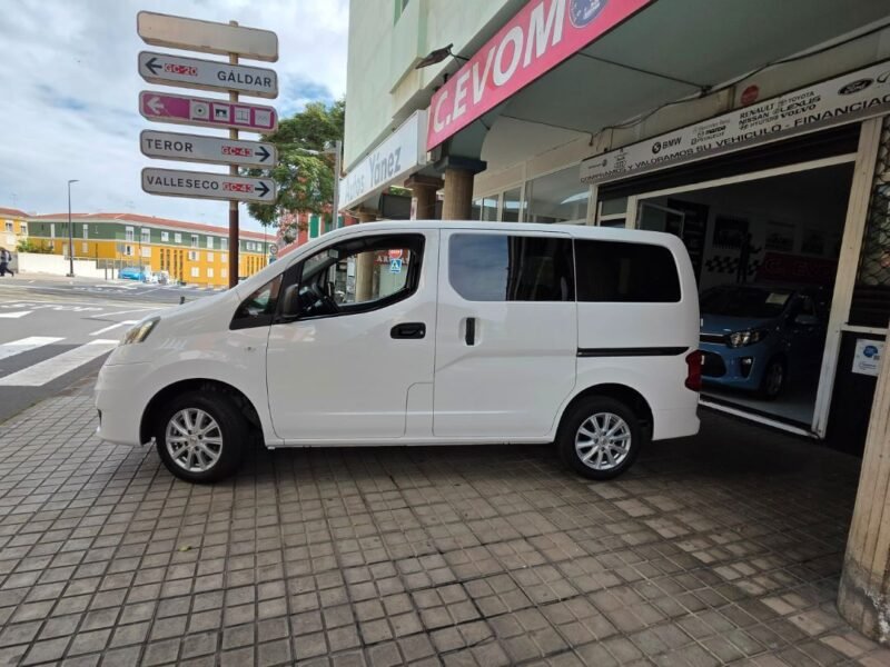 NISSAN NV 200 CONFORT