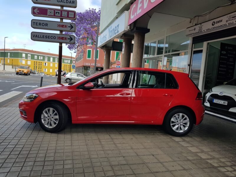 VOLKSWAGEN Golf Business