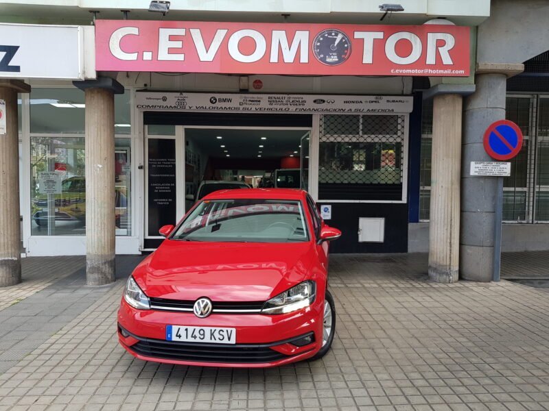 VOLKSWAGEN Golf Business