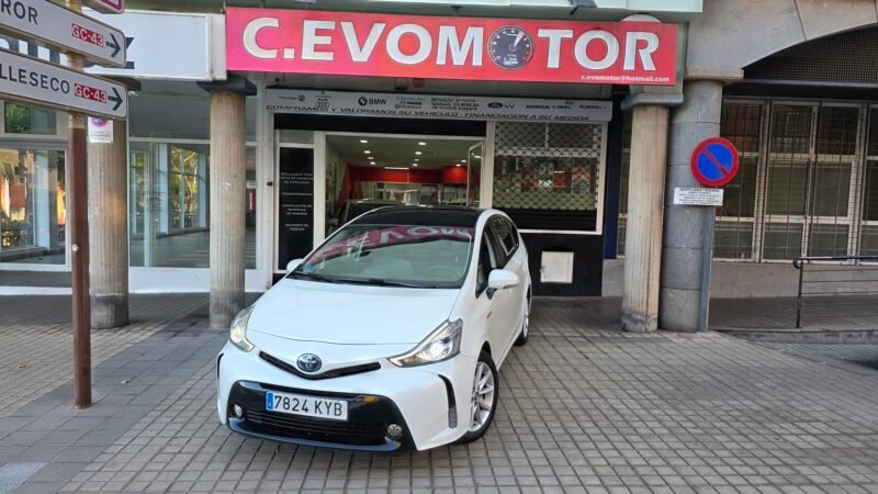 TOYOTA prius+ executive