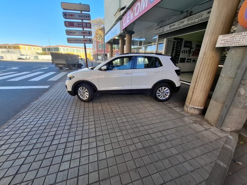 VOLKSWAGEN T-ROC ADVANCE