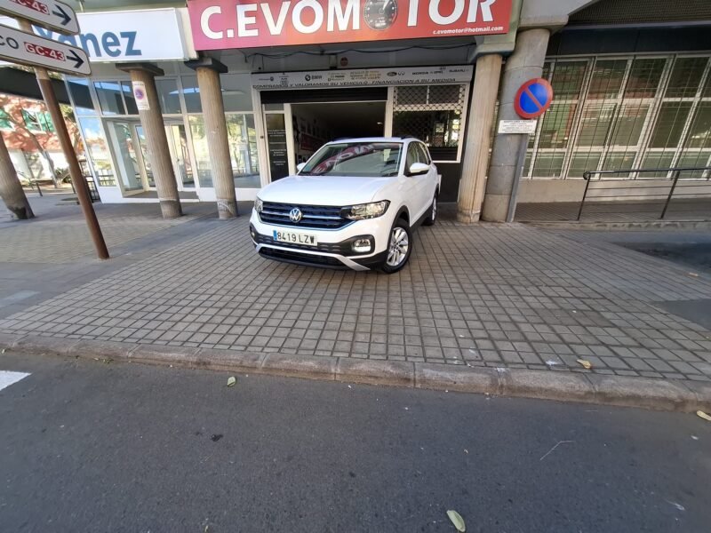 VOLKSWAGEN T-ROC ADVANCE