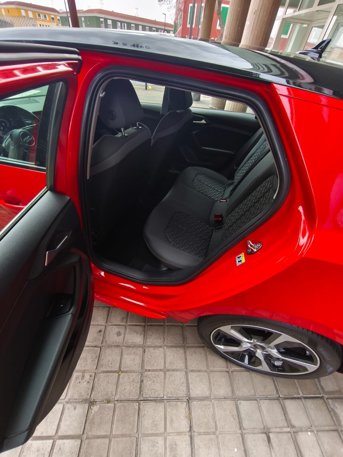 AUDI A1 S-LINE 2.5 TFSI