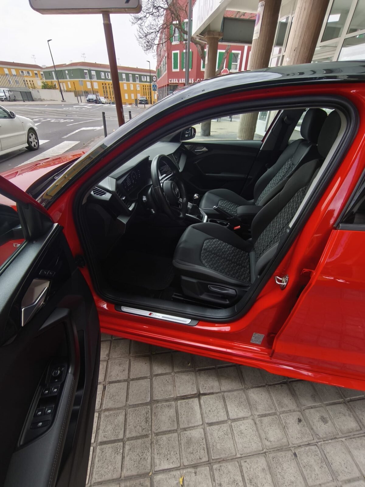 AUDI A1 S-LINE 2.5 TFSI