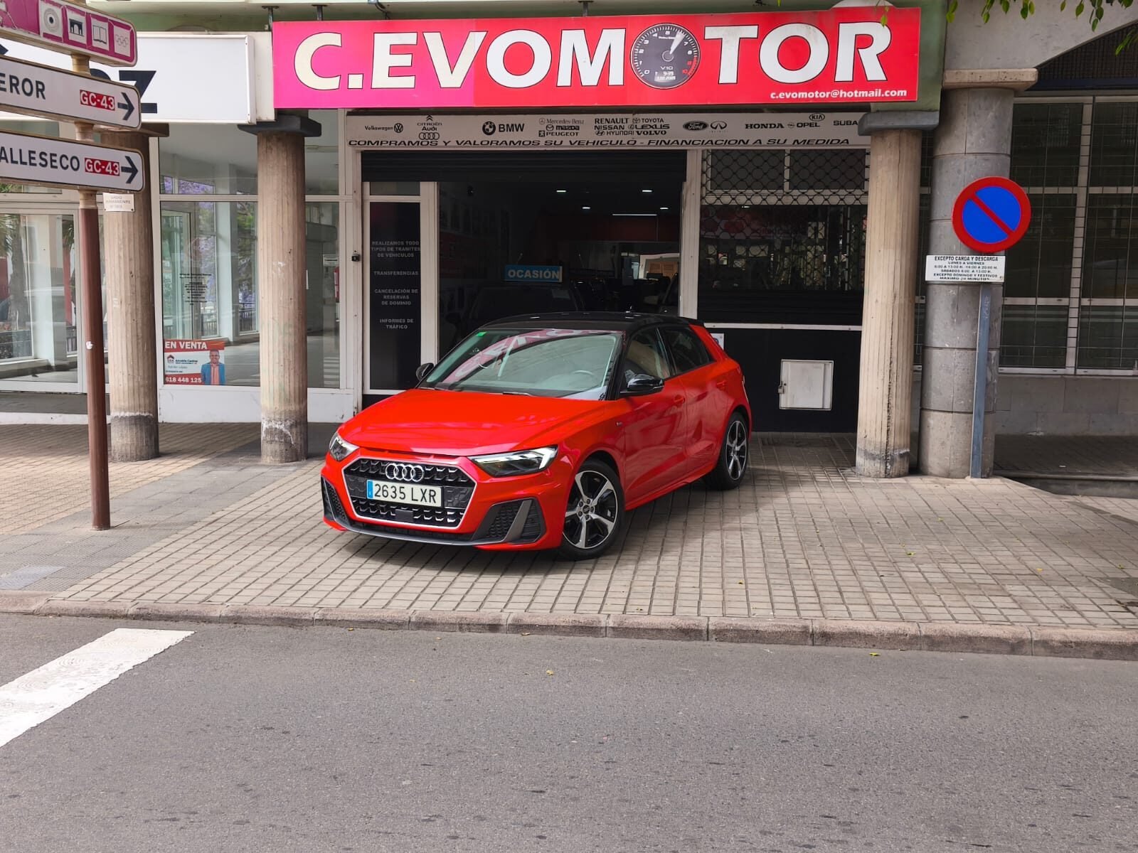 AUDI A1 S-LINE 2.5 TFSI