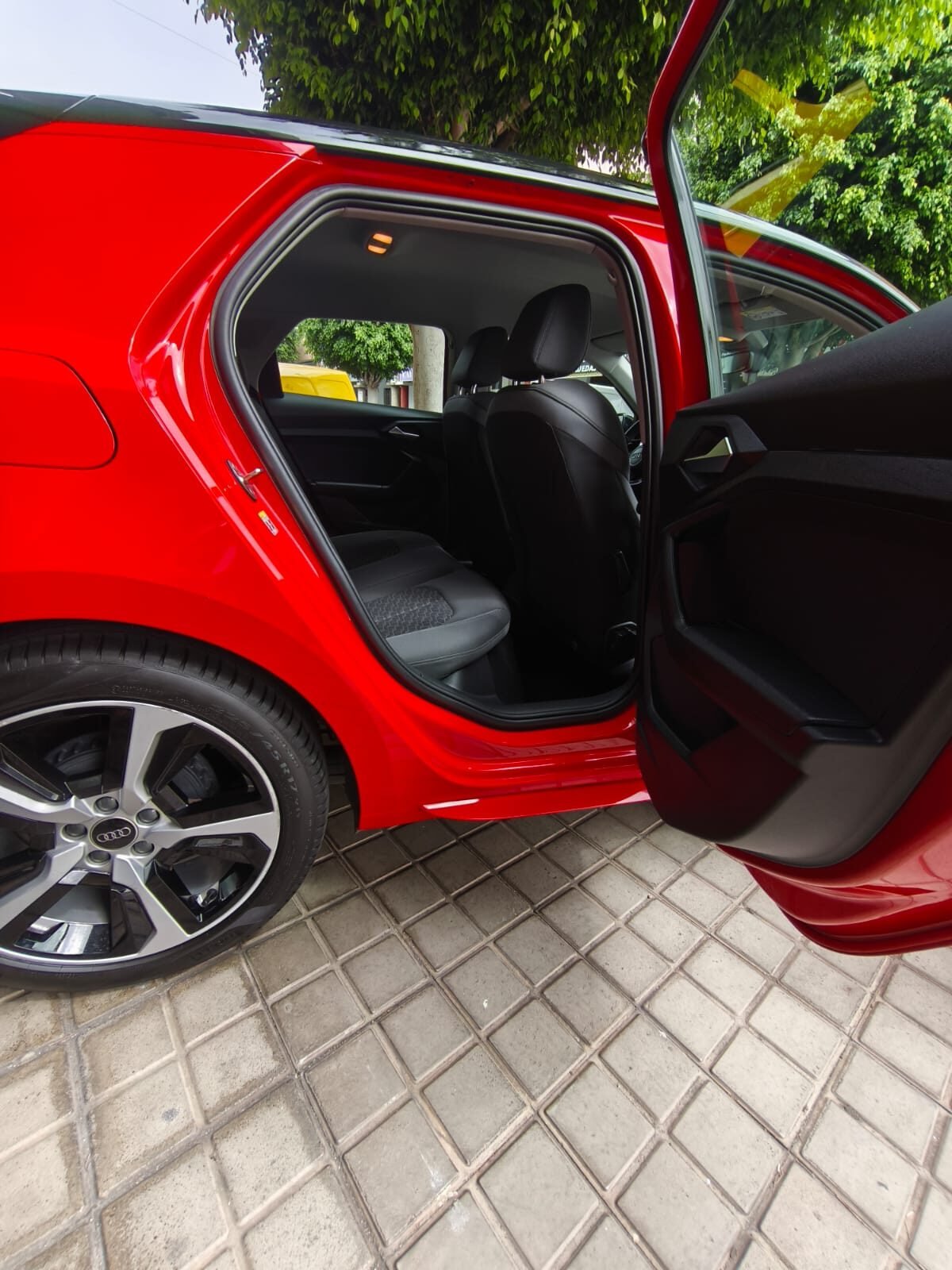 AUDI A1 S-LINE 2.5 TFSI