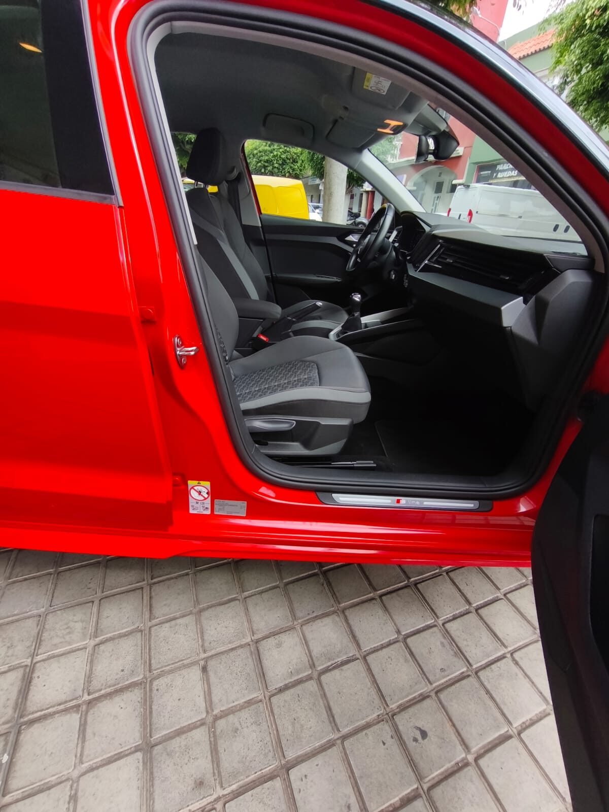 AUDI A1 S-LINE 2.5 TFSI