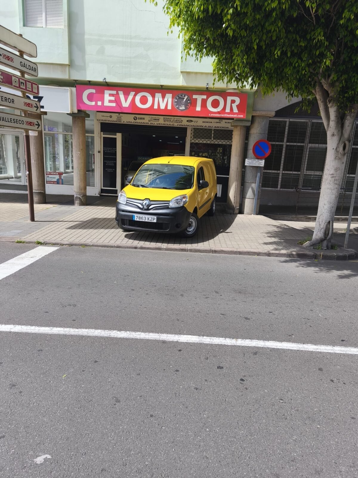 RENAULT Kangoo maxi