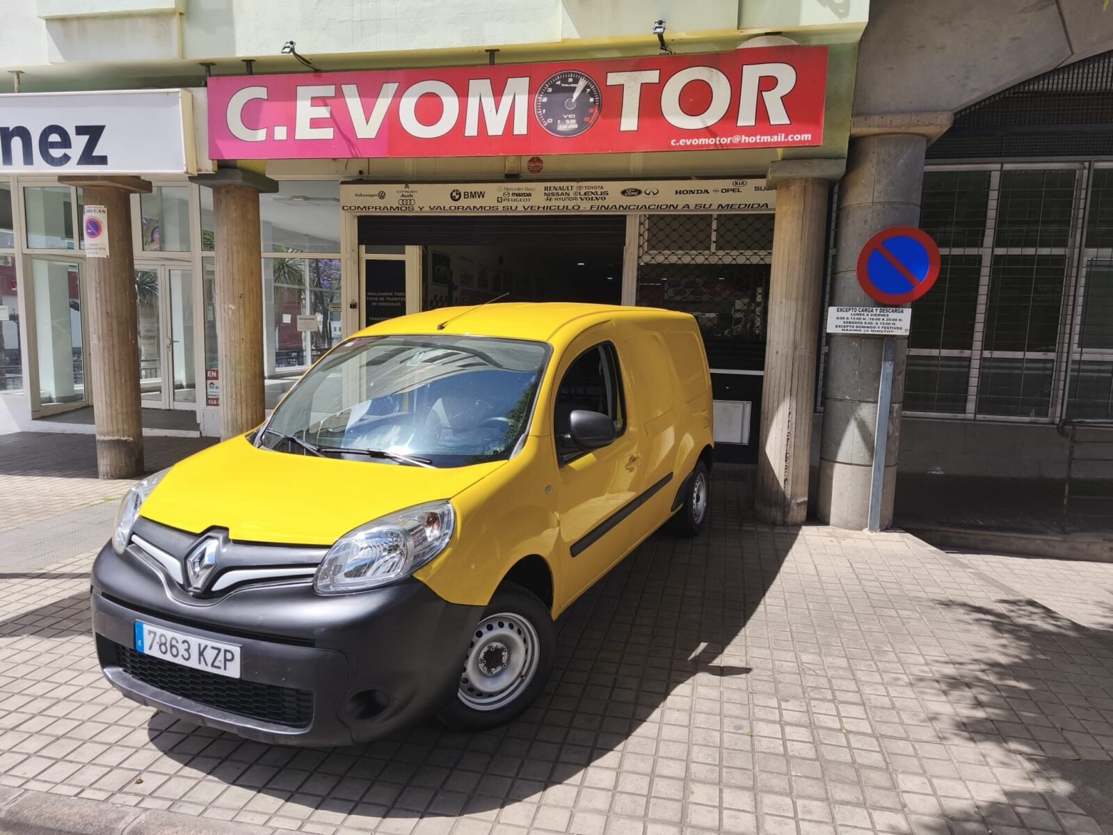RENAULT Kangoo maxi