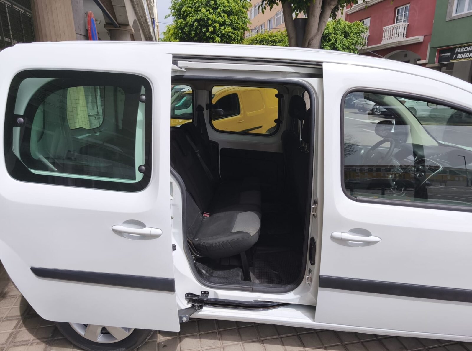 RENAULT Kangoo 1.5 DCI 