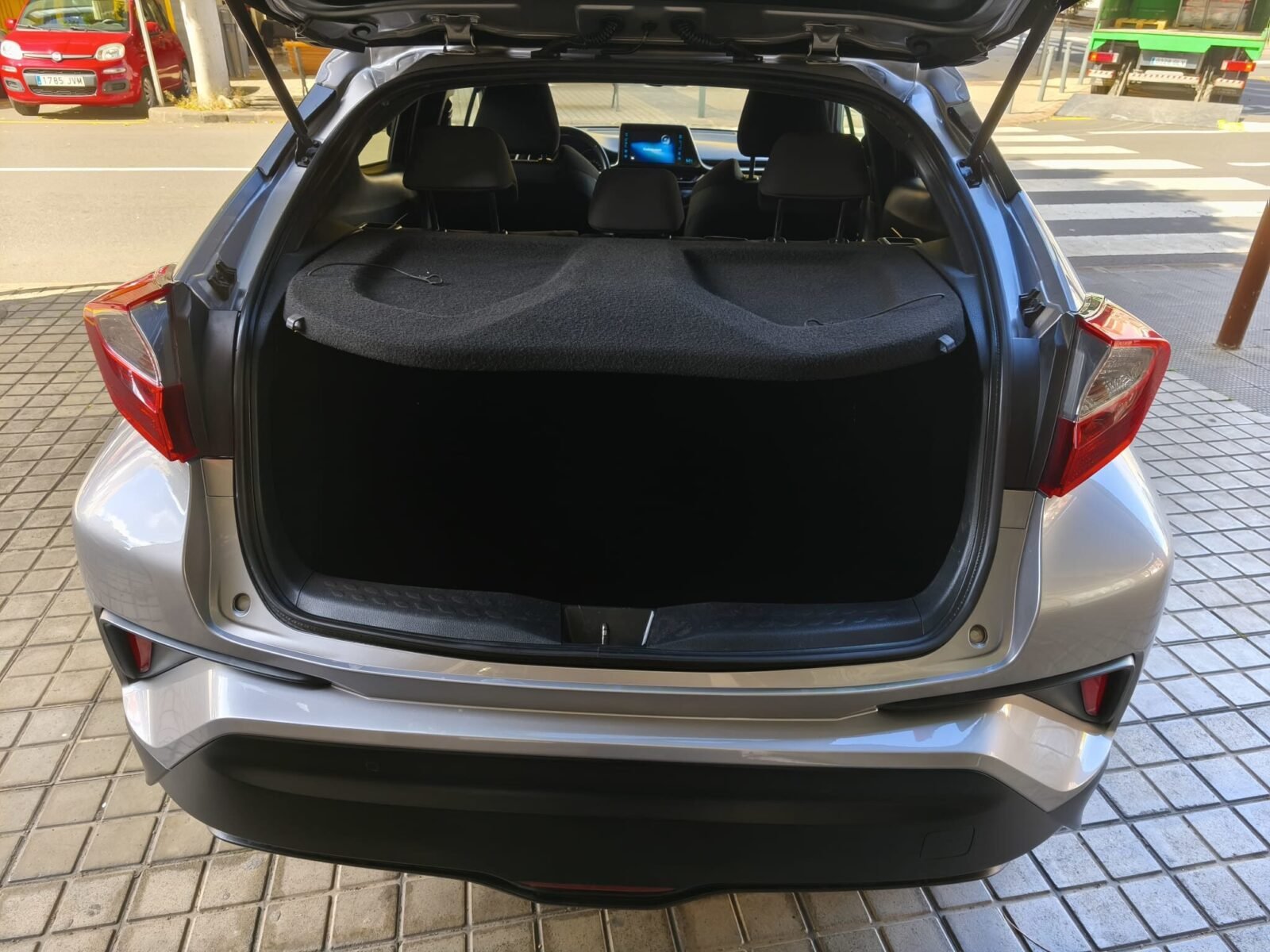 TOYOTA C-HR ADVANCE