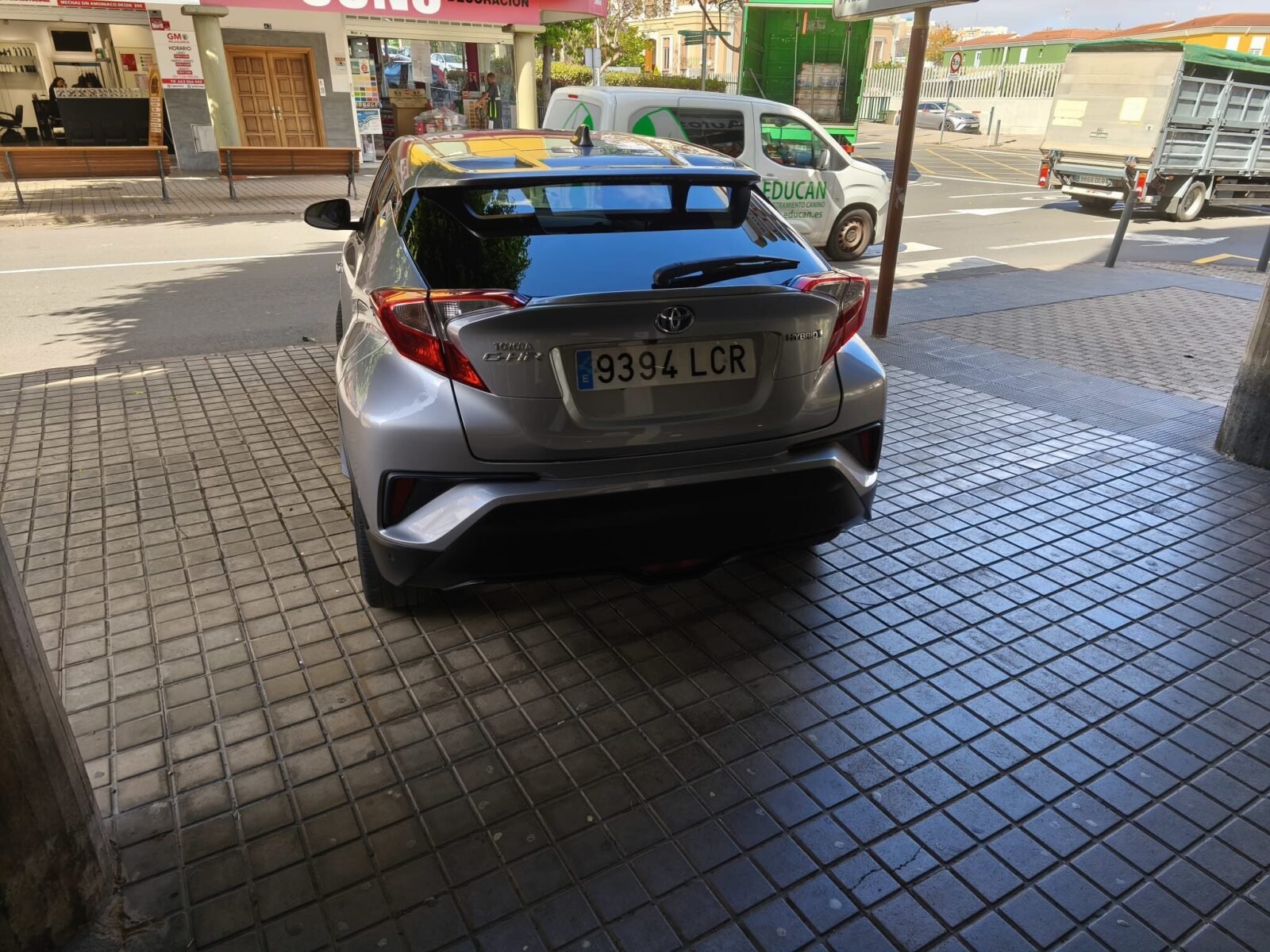 TOYOTA C-HR ADVANCE