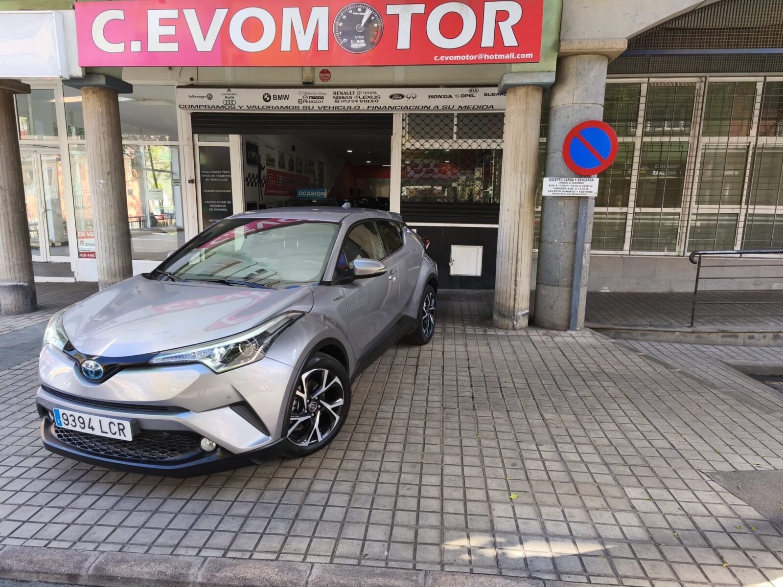 TOYOTA C-HR ADVANCE
