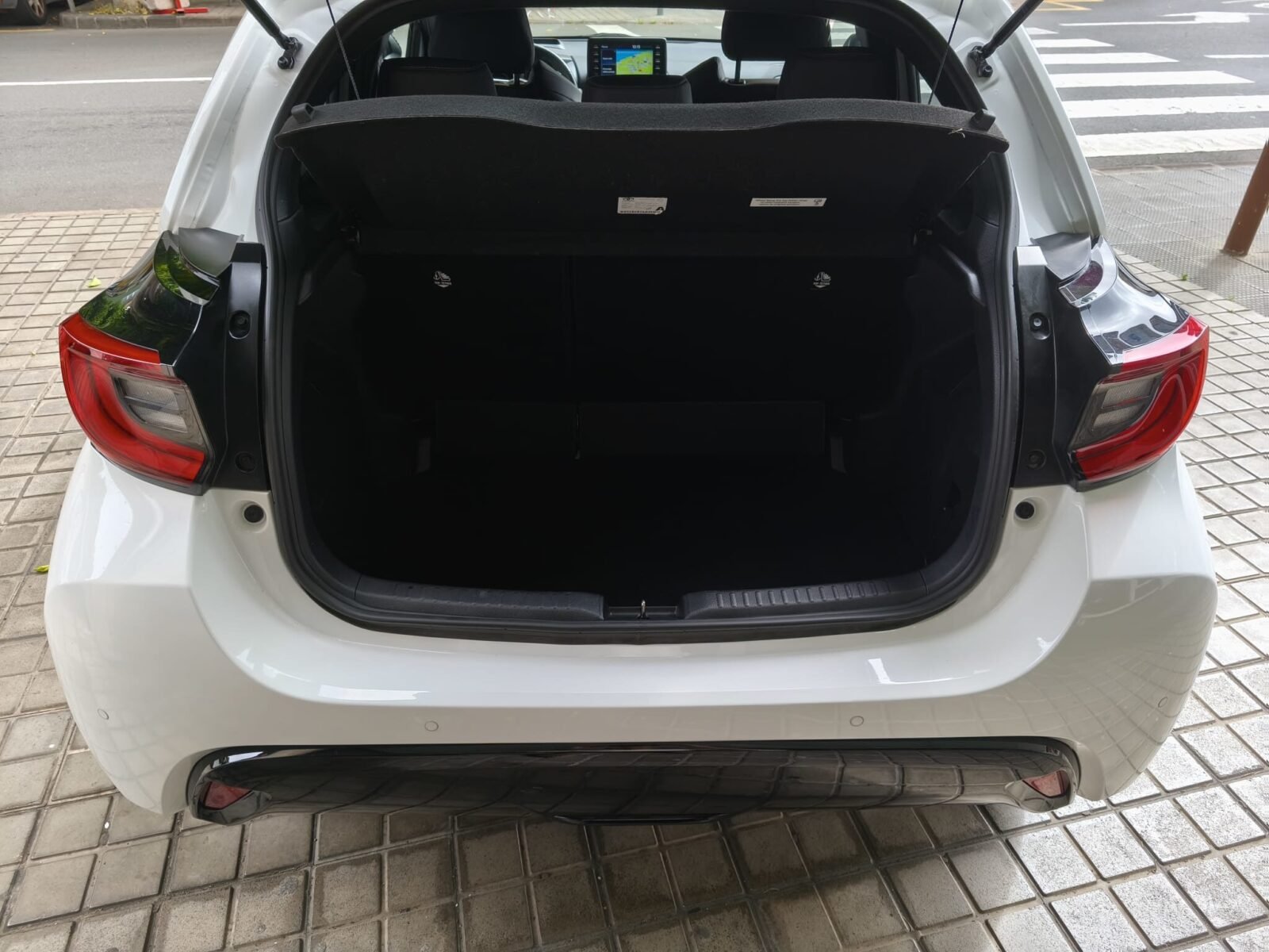 TOYOTA YARIS STYLE PLUS120