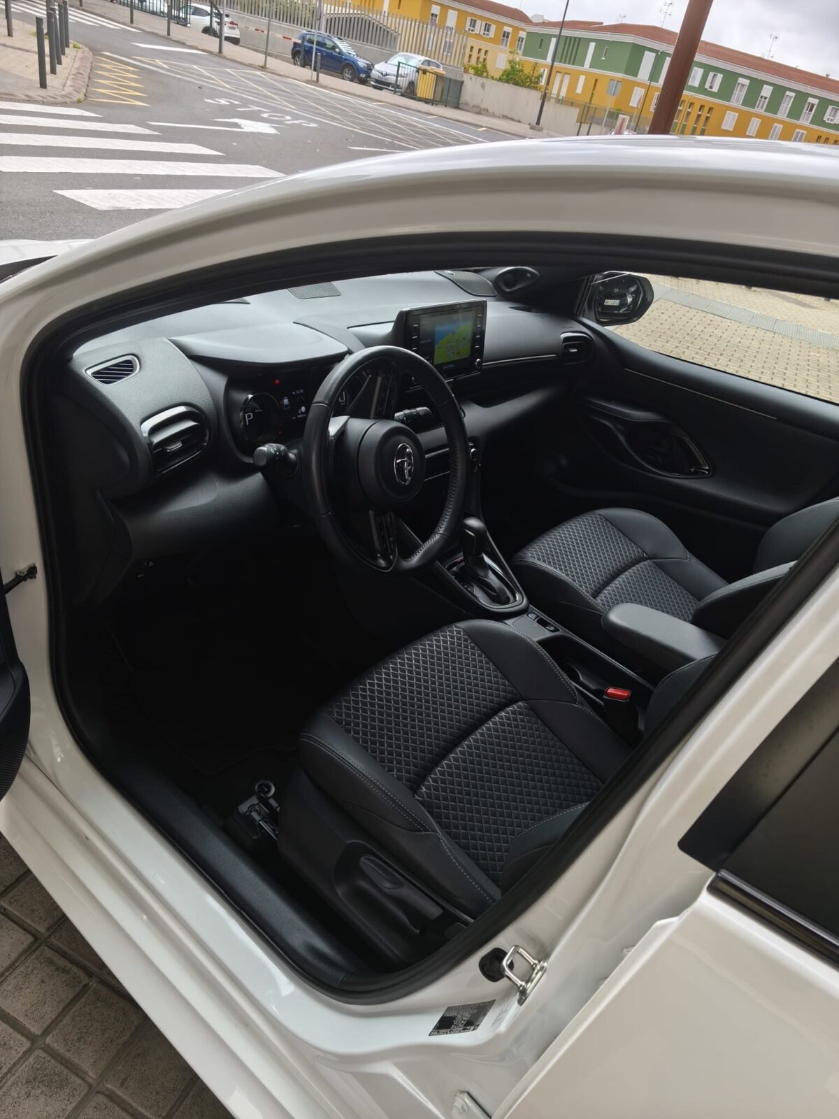 TOYOTA YARIS STYLE PLUS120