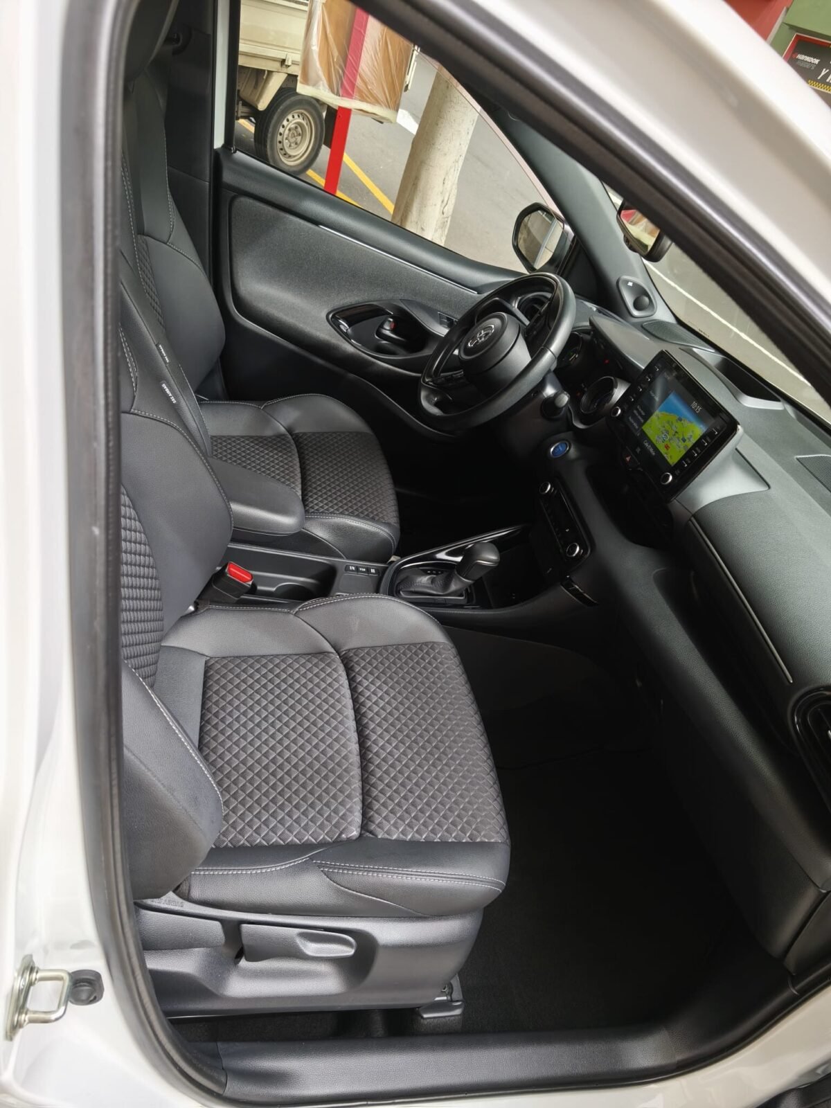 TOYOTA YARIS STYLE PLUS120