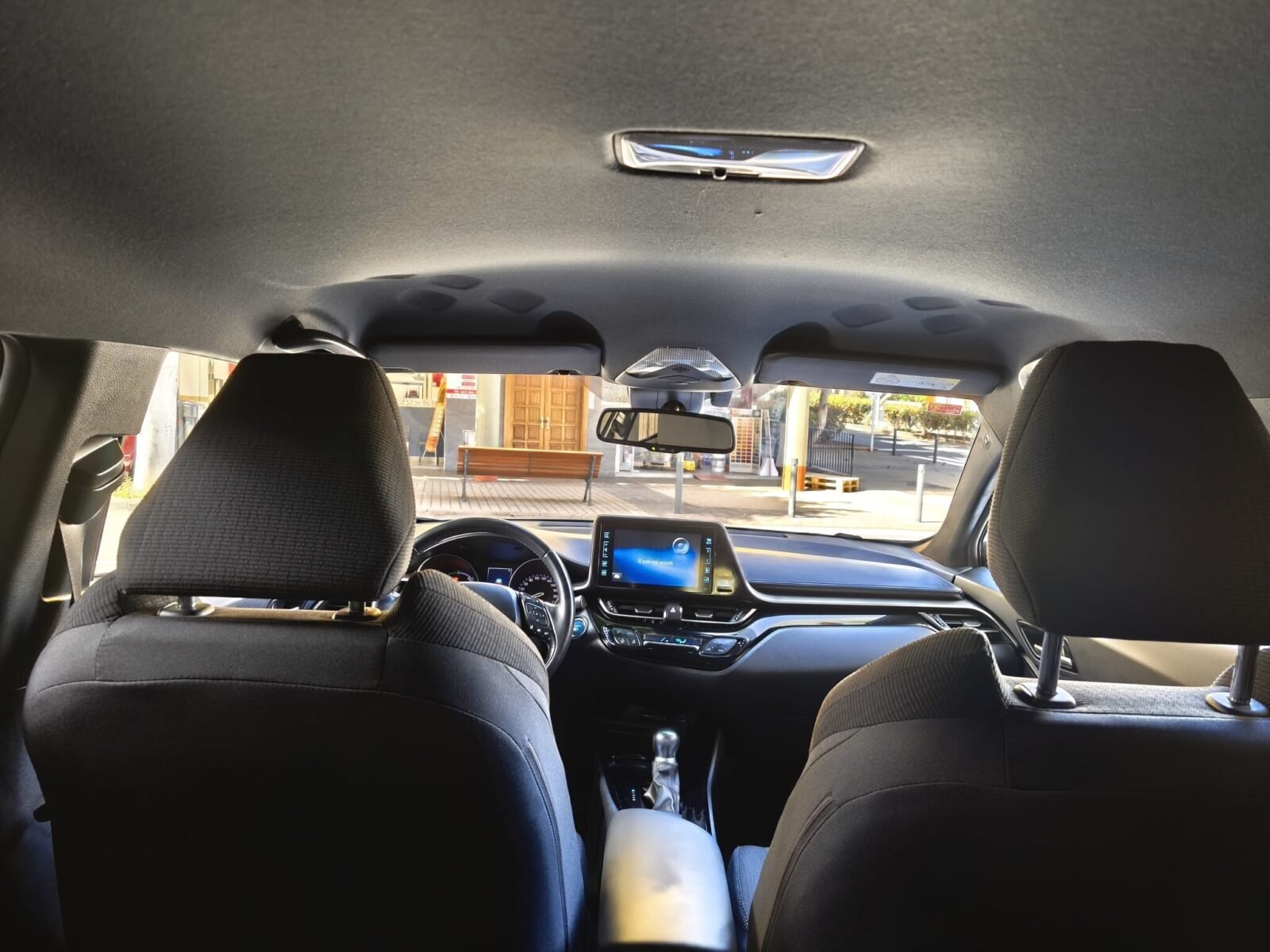 TOYOTA C-HR ADVANCE