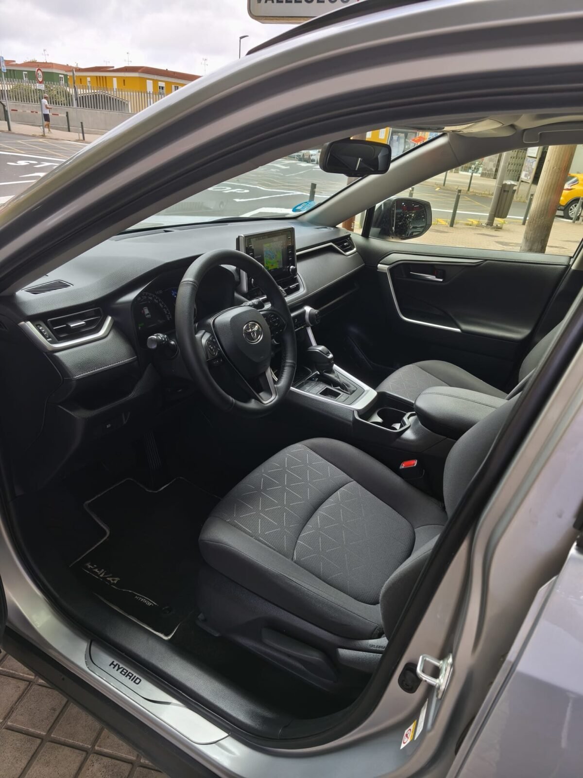 TOYOTA RAV4 ADVANCE PLUS 