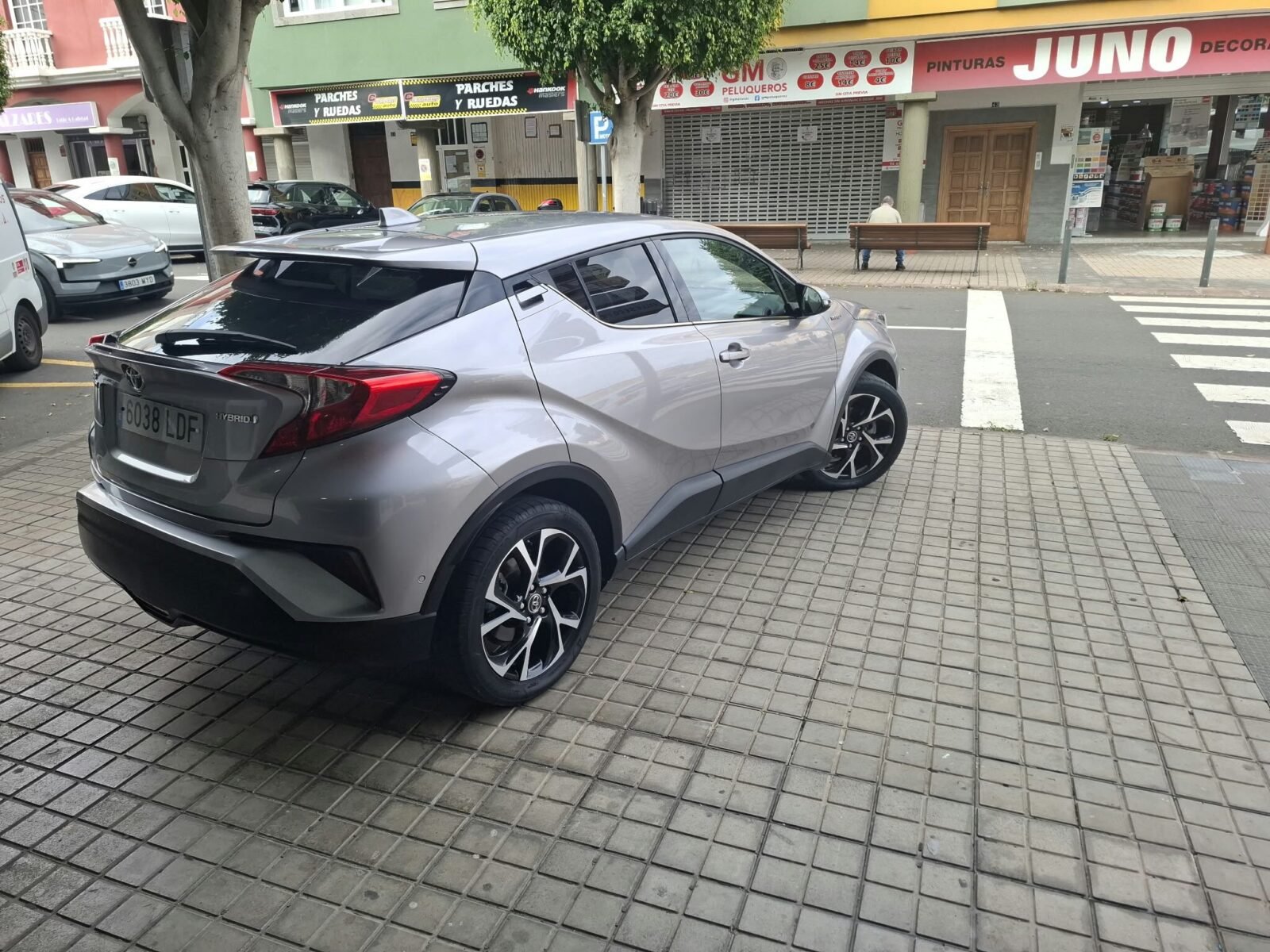 TOYOTA C-HR ADVANCE