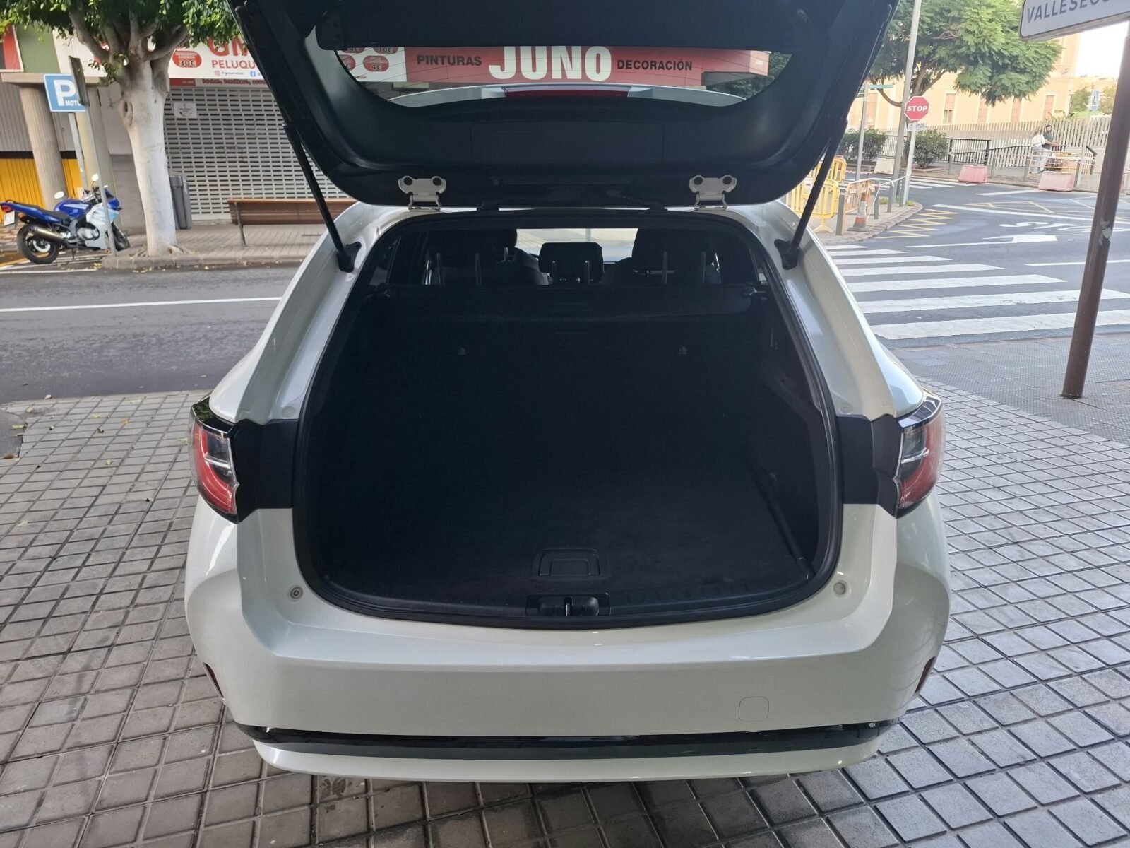 TOYOTA WAGON
