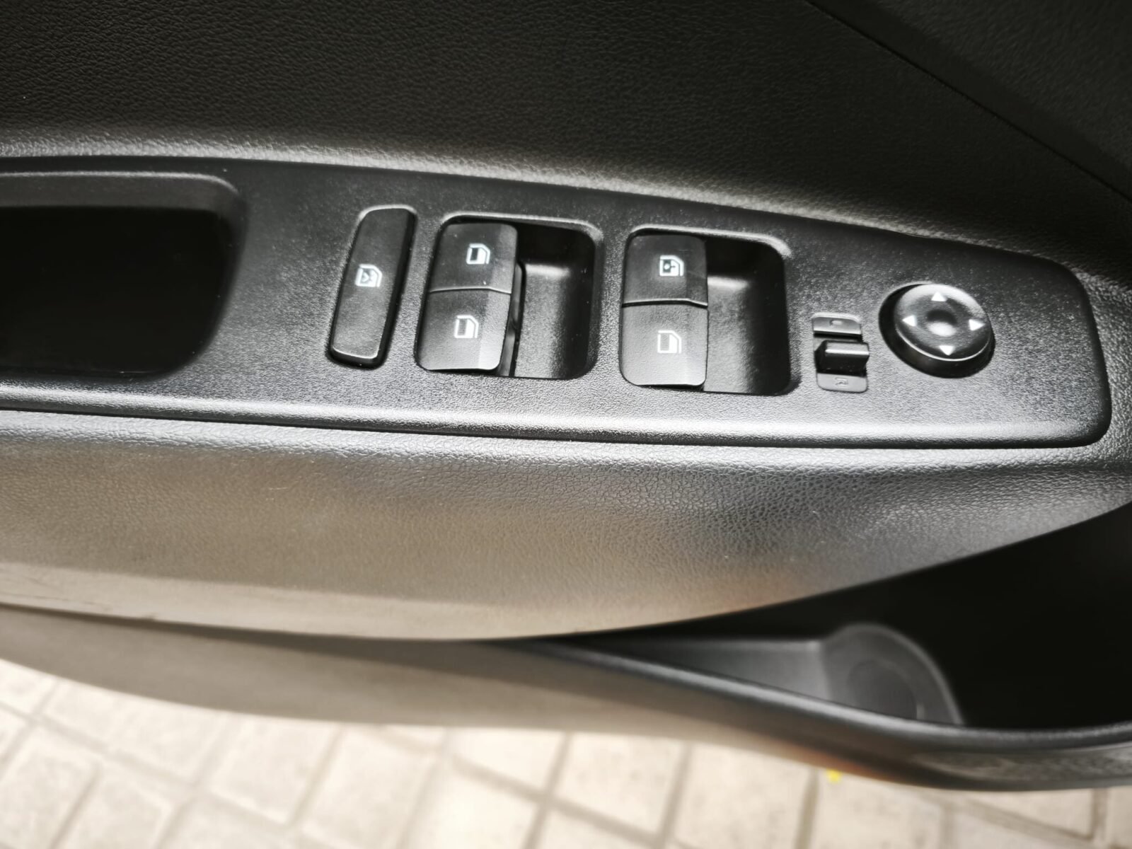 HYUNDAI TECNO
