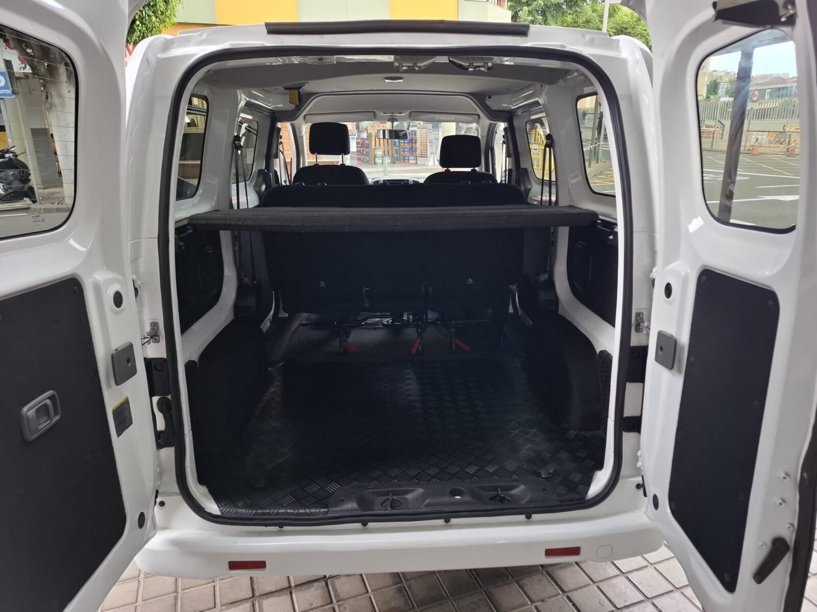 NISSAN NV200 CONFORT A/C